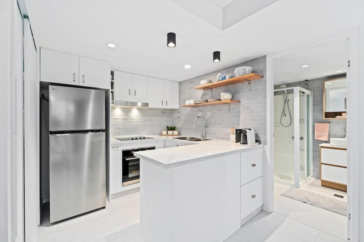 Apartment Coastline Escape Renovated Unit - New Listing Gold Coast